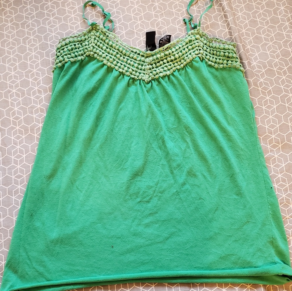 Green medium tank top
